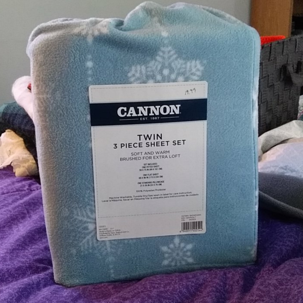 Twin 3 piece fleece sheet set